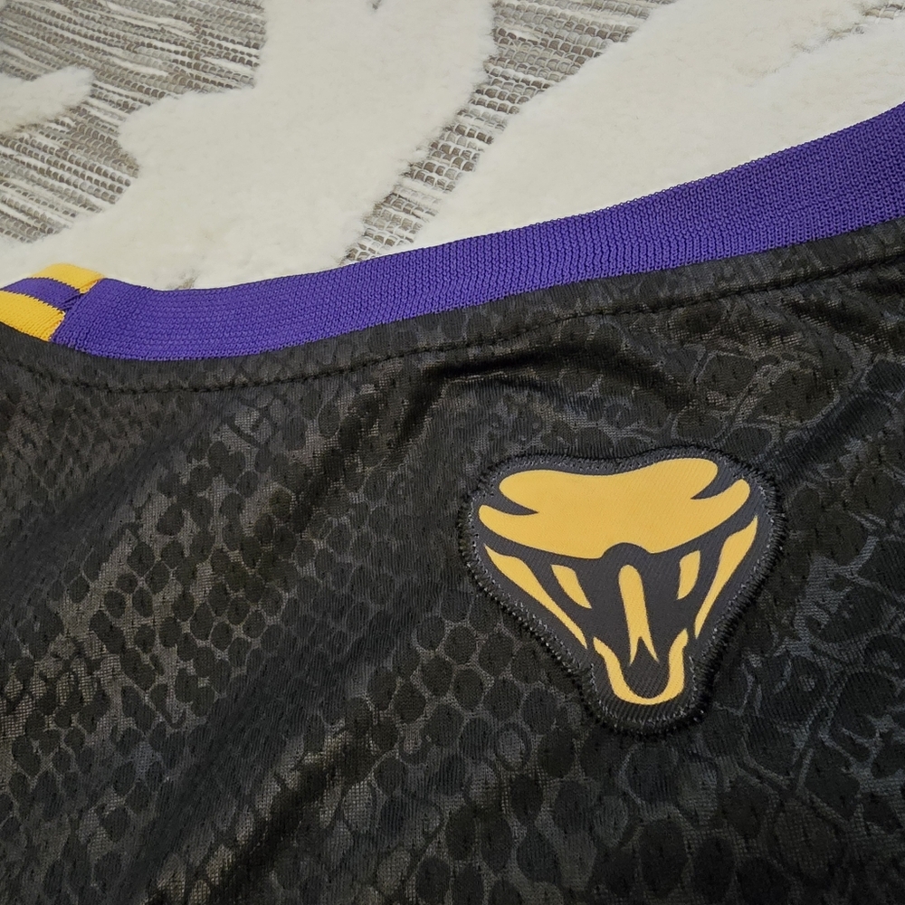 Kobe Bryant 'MAMBA' NBA jersey - Picture 8 of 15
